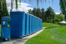 Best Standard Portable Toilet Rental  in Rogue River, OR